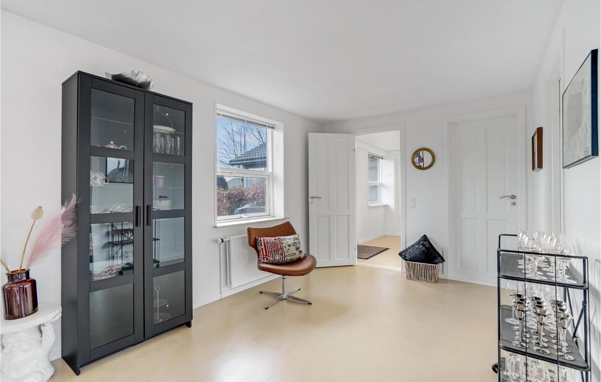 Gorgeous Home In Sunds With Kitchen Eksteriør bilde